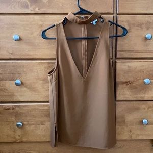 Camel Deep V Collar Tank